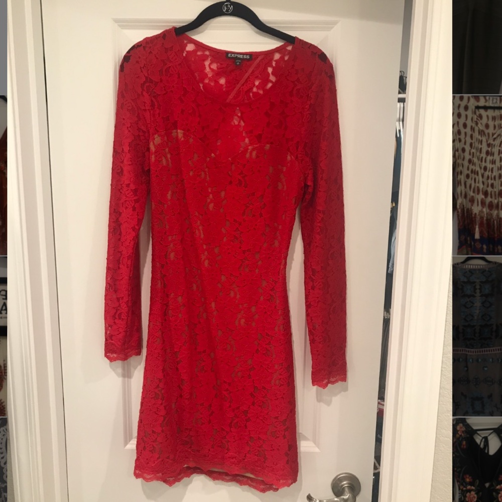 RED LACE BACKLESS DRESS MEDIUM